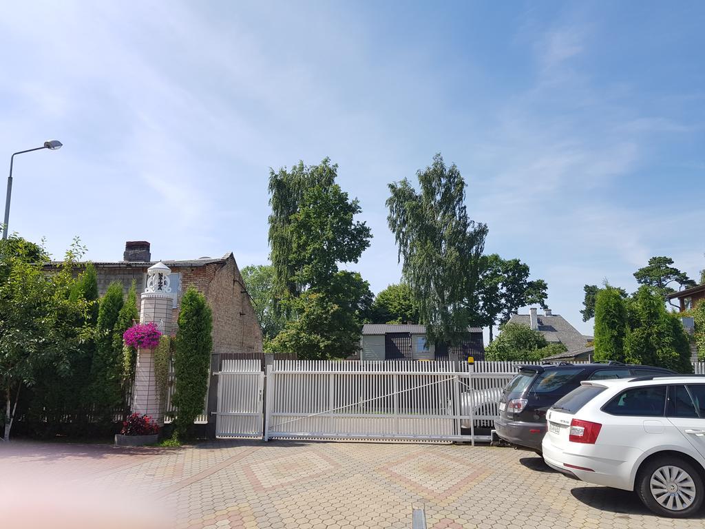 Naiza Guesthouse And Apartments Jurkalne Zewnętrze zdjęcie